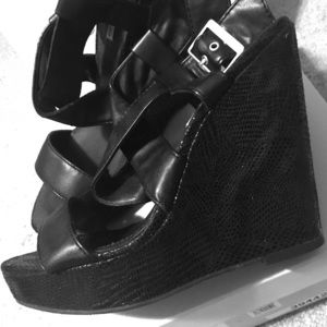 Black Calvin Klein wedges size 9